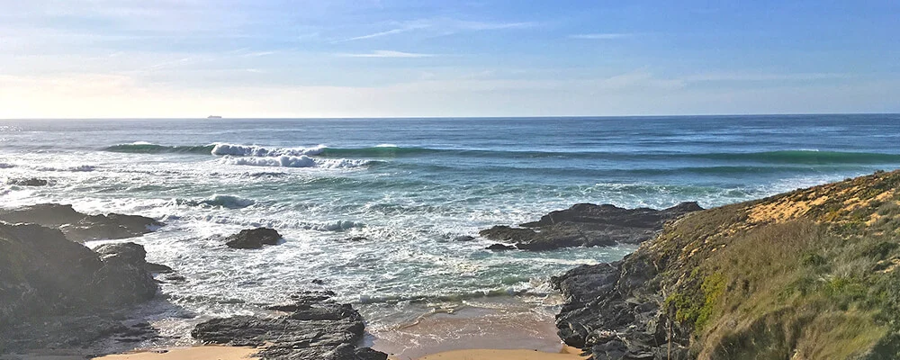 Surfing the best waves of Vila Nova de Milfontes in Malhão